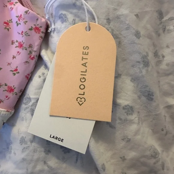 Floral Pink Sports Bra Blogilates - Picture 4 of 6